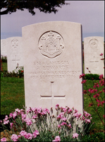 C.W.G.C. Grave in Knightsbridge Cemetery, Mesnil-Martinsart