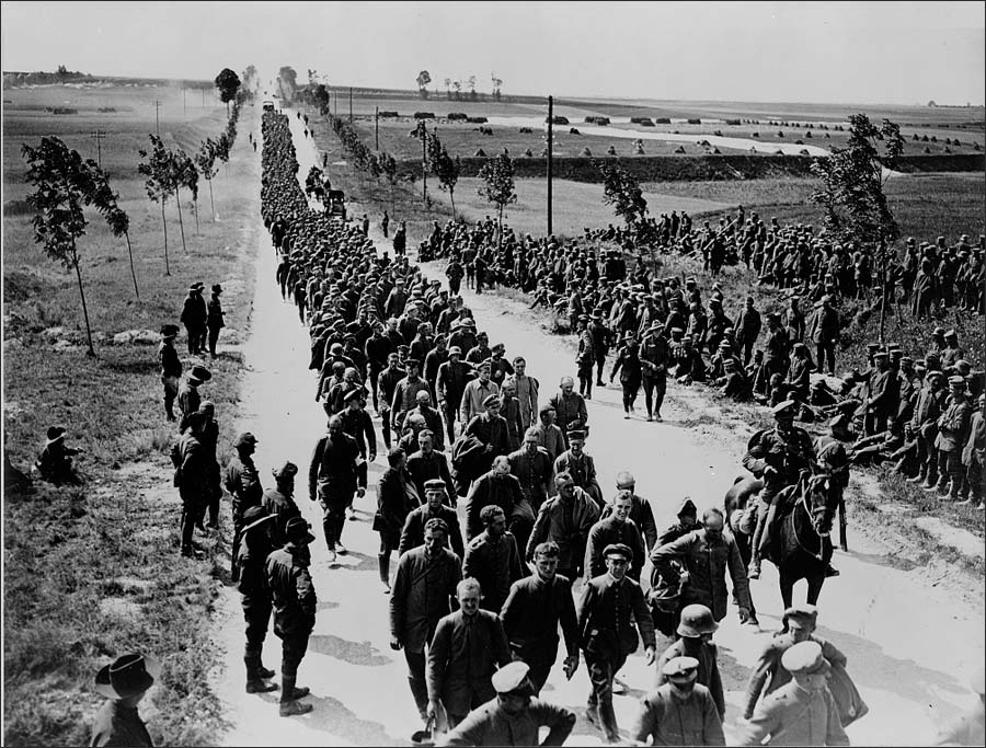 British Western Front in France. German prisoners