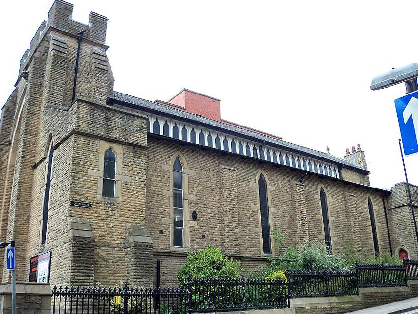 Lancet windows - United Reformed Methodist Church, Union Street