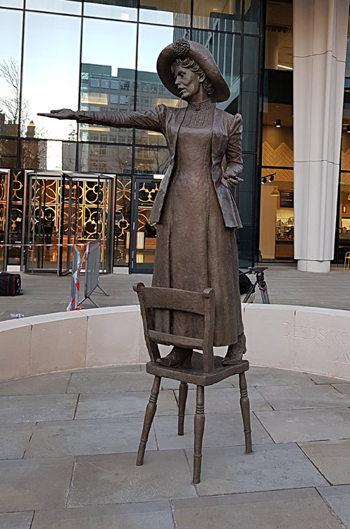 A statue of Emmeline Pankhurst