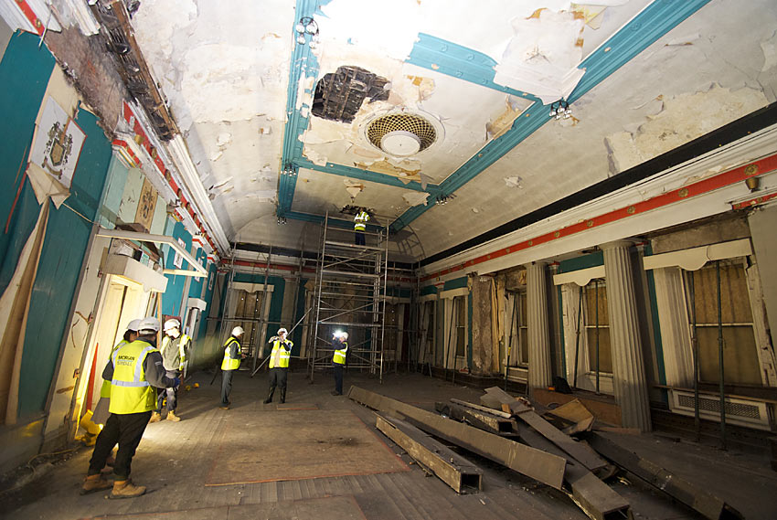 Interior of Oldham Town Hall 2013