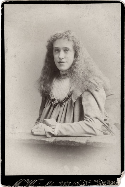 The young Edith May Soppitt - before her marriage to Henry